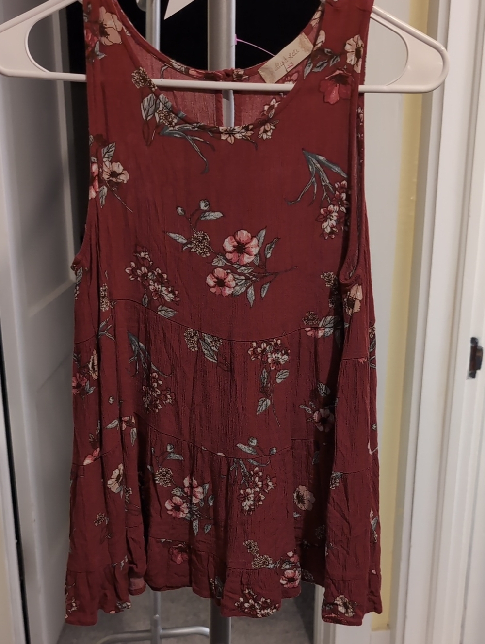 Altar'd State Mauve Floral Sleeveless Swing Camisole